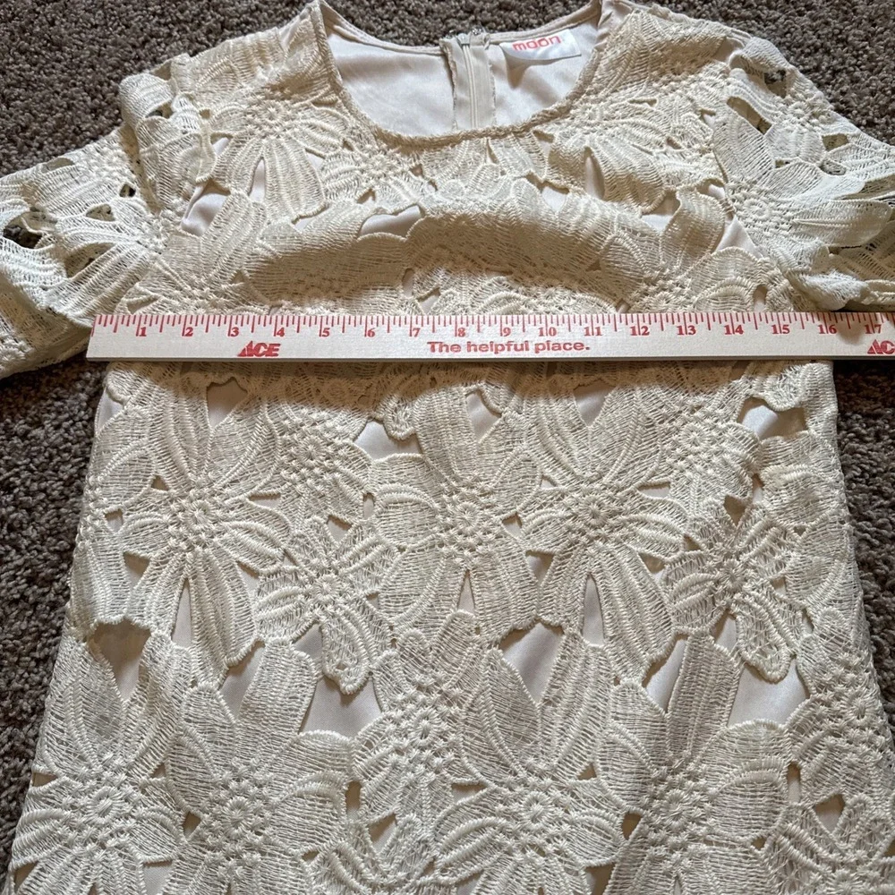 White Floral Lace Mini Dress Moon Size Medium Boho Cottage Core - Picture 5 of 7